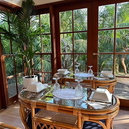 Palm Beach Bed & Breakfast Buitenkant foto